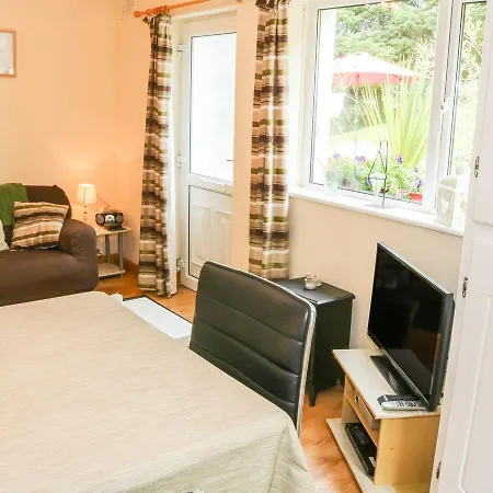 Feriehus Montbretia Cottage,